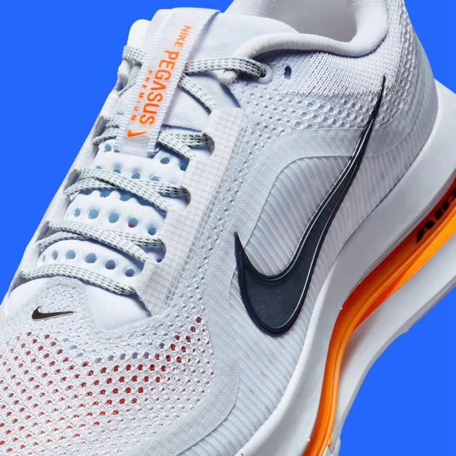Nike跑鞋把能给的都给足了新利体育18配置诱人！这双(图3)
