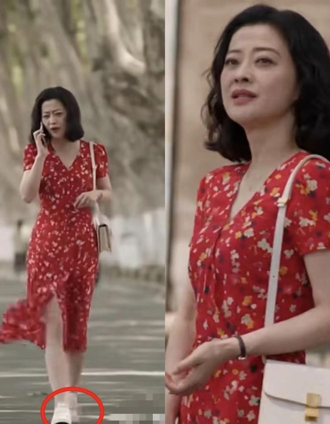 裙配运动鞋的穿搭真的很松弛谁懂《我的后半生》刘丽娜红(图2)