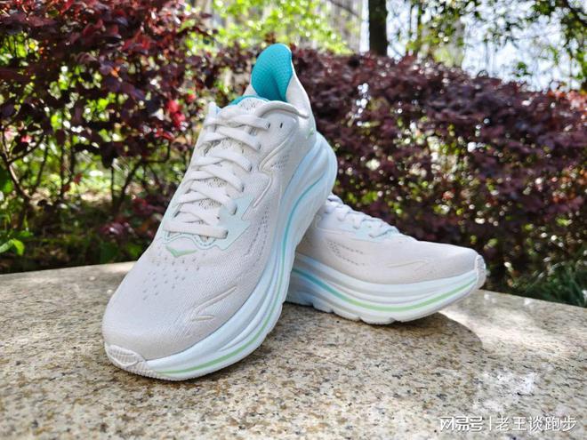 10：恰到好处的卓越跑鞋HOKA CLIFTON(图5)
